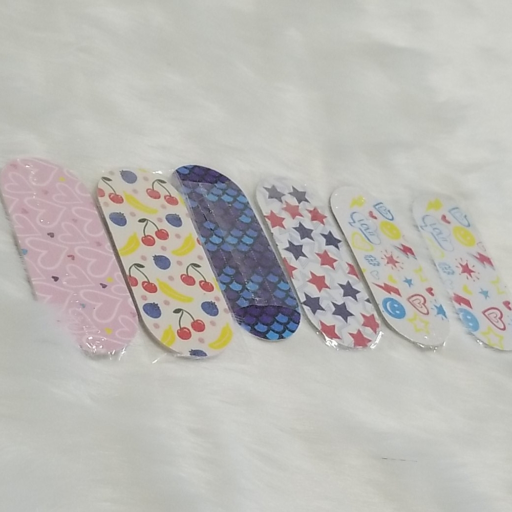 6 Small flat nail files